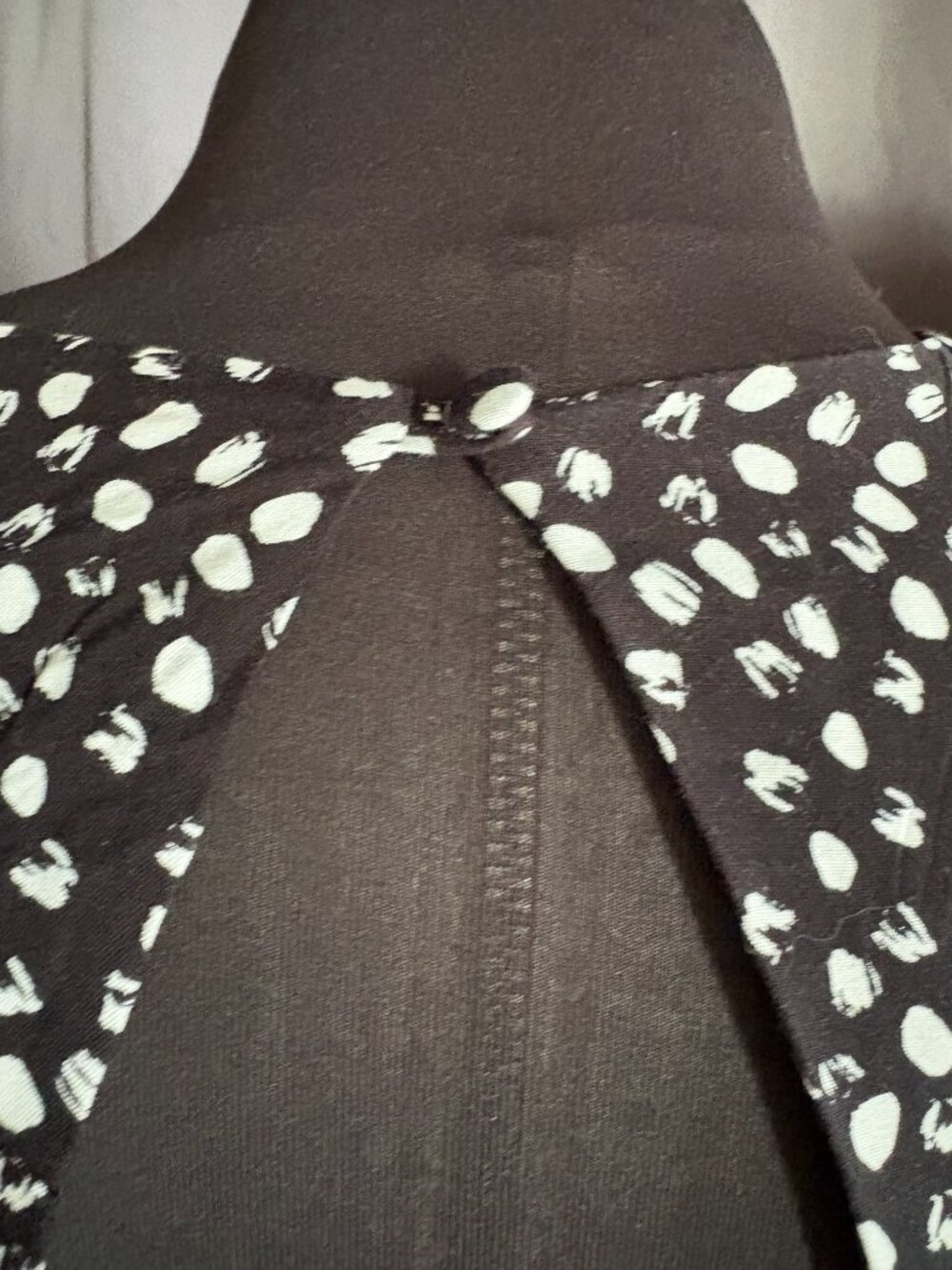Topshop Austin Spot Print Midi Dress in Monochrome - Picture 8 of 10